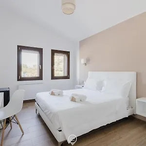 House Adele Affittacamere Villa San Pietro